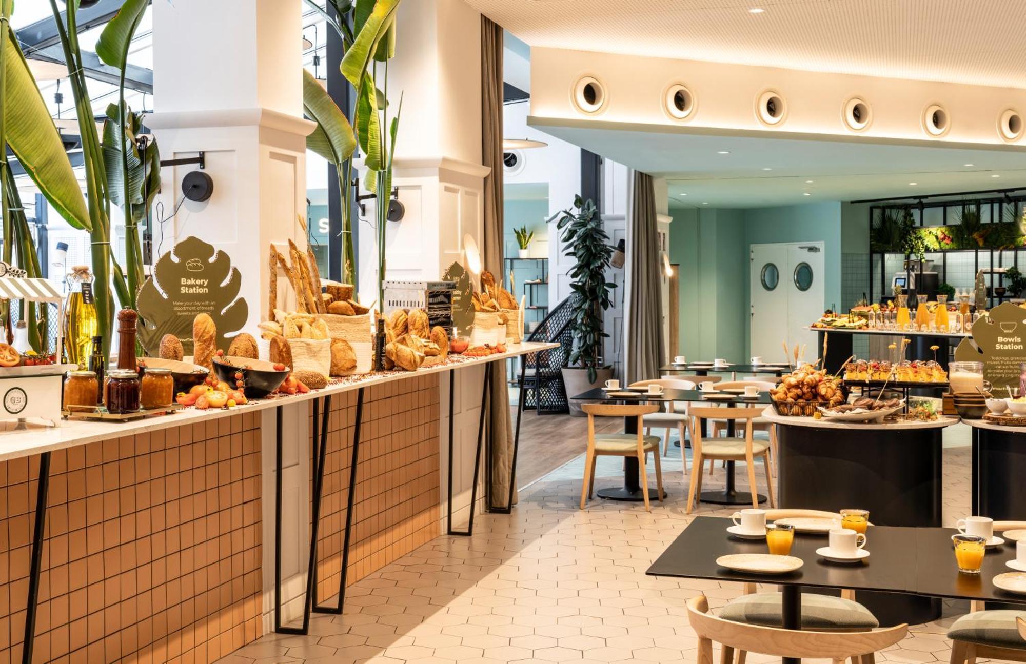 Novotel Campo De Las Naciones Madrid Luaran gambar
