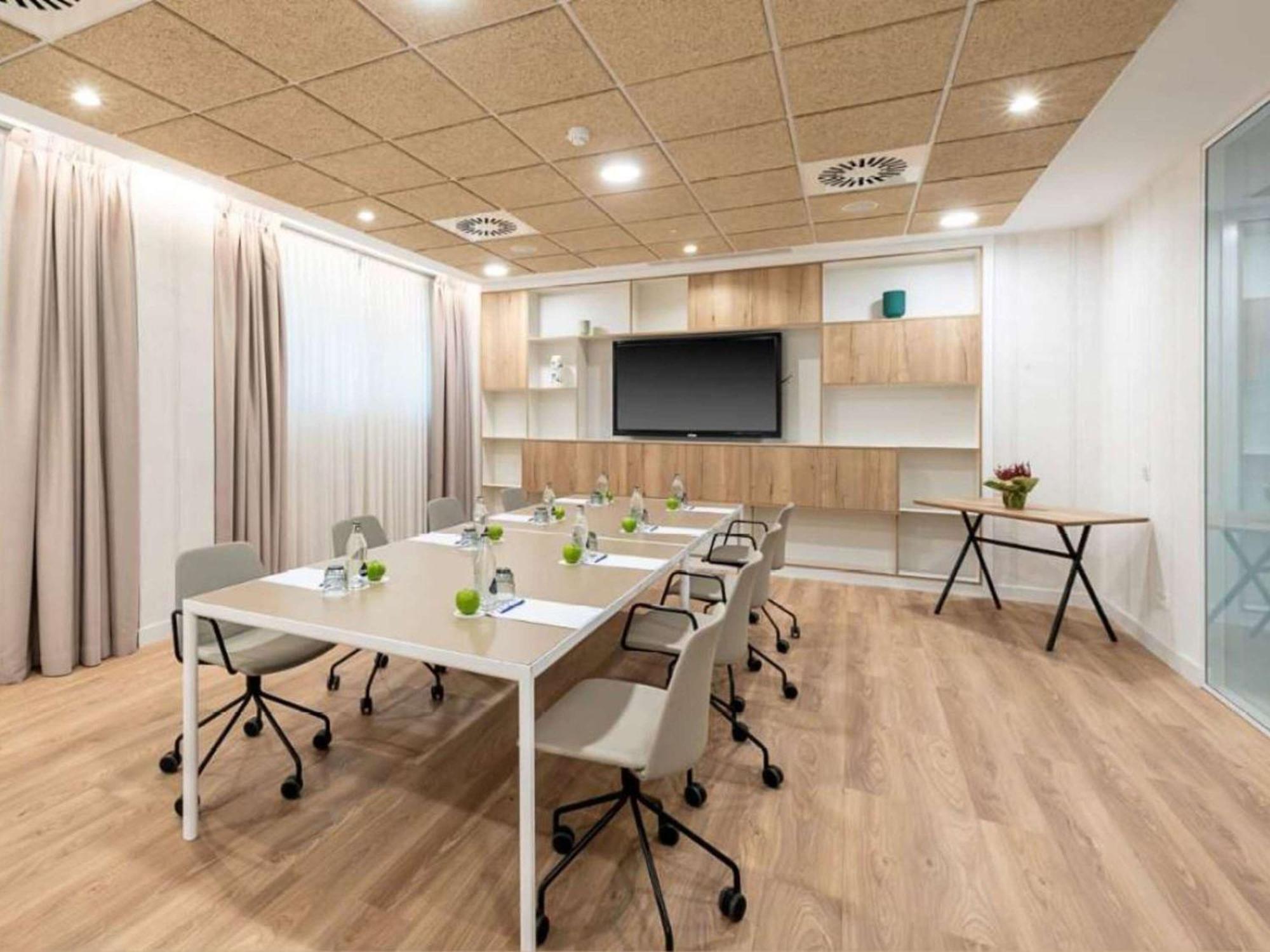 Novotel Campo De Las Naciones Madrid Luaran gambar