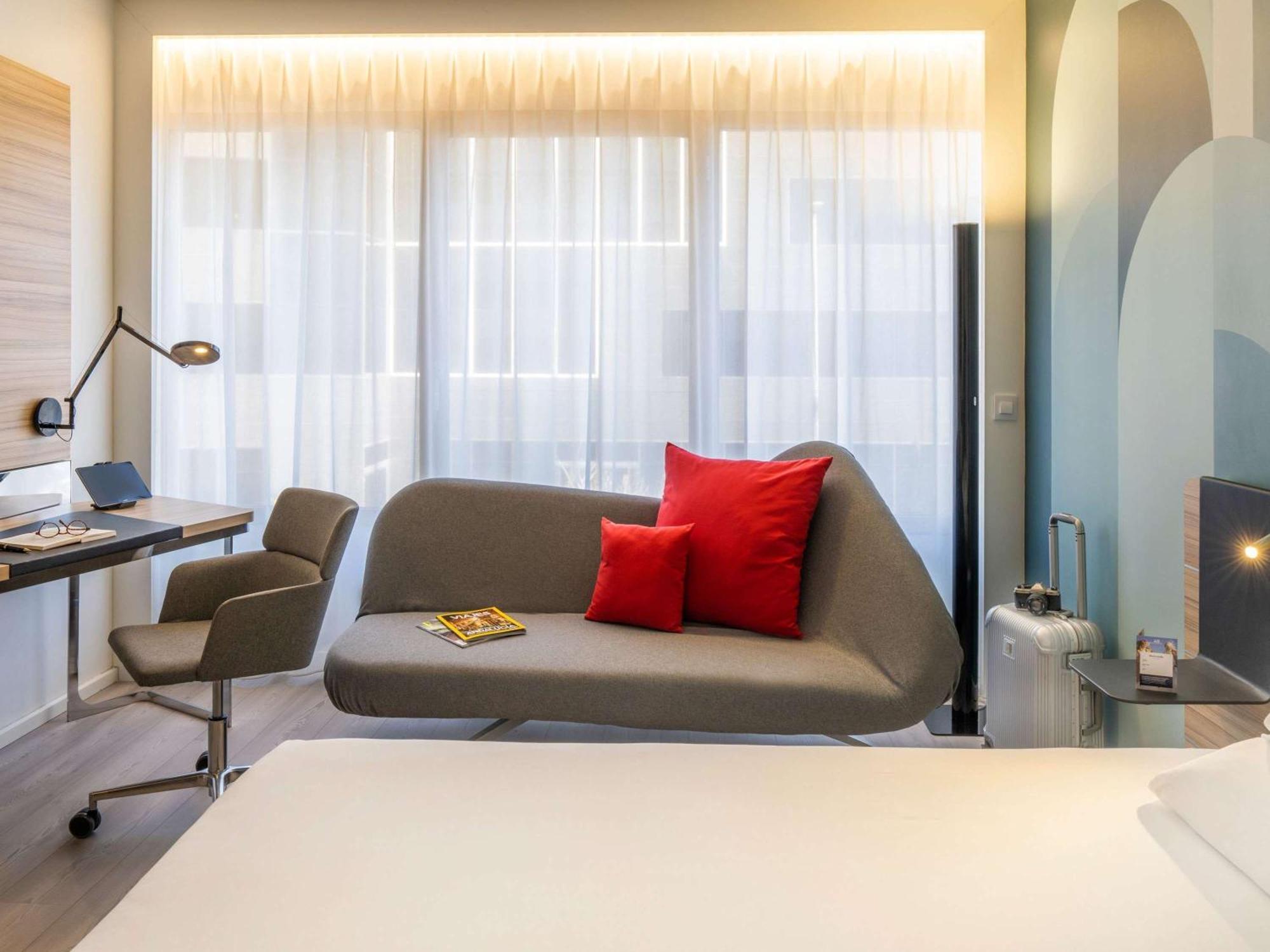 Novotel Campo De Las Naciones Madrid Luaran gambar