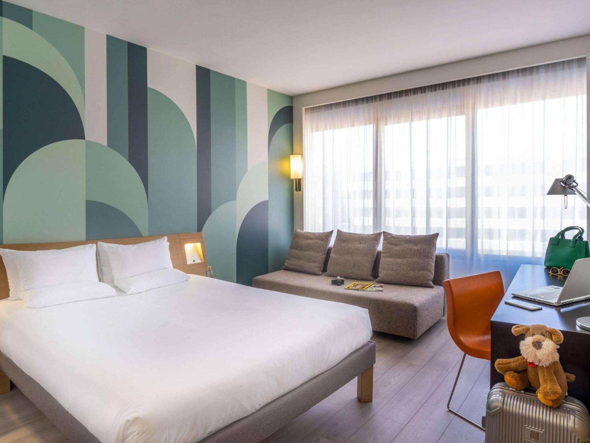Novotel Campo De Las Naciones Madrid Luaran gambar